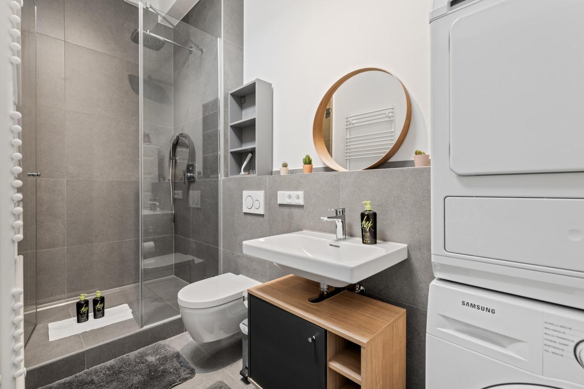 Stylish Tiny City House Аугсбург Экстерьер фото
