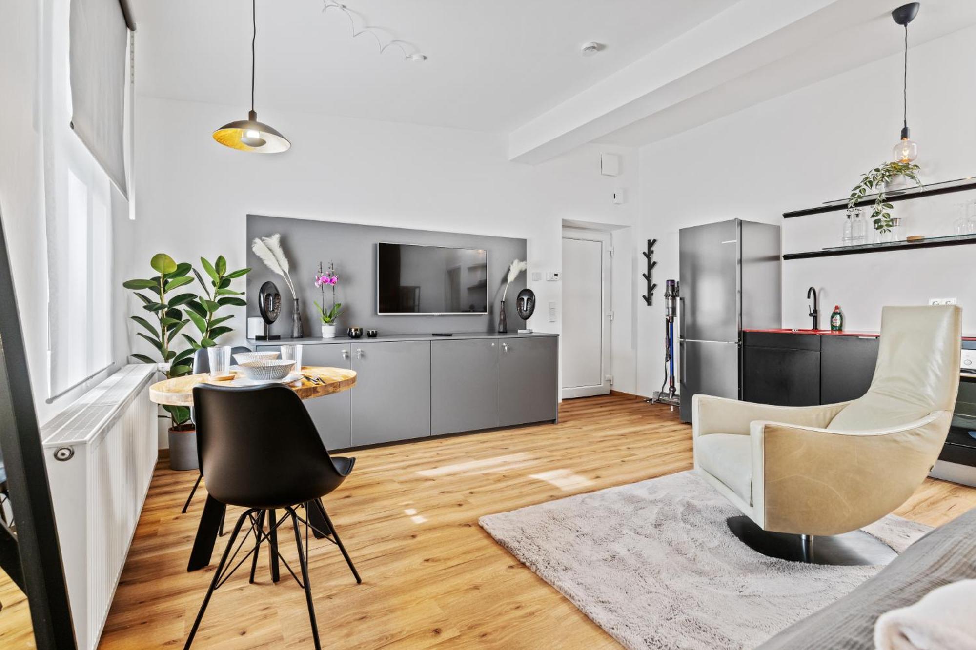 Stylish Tiny City House Аугсбург Экстерьер фото